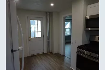 34 Bayview St, Wareham, MA 02571 - Photo 7
