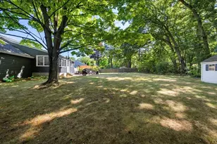 147 Howe St, Natick, MA 01760 - Photo 27