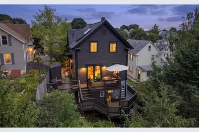 13 Phillips St, Salem, MA 01970 - Photo 3