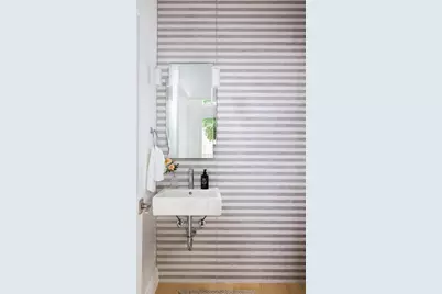 8 Richardson St #8, Cambridge, MA 02139 - Photo 9