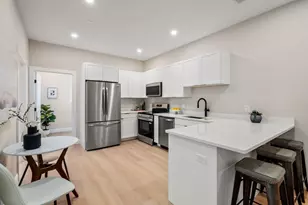 7 Cross St, Wilmington, MA 01887 - Photo 1