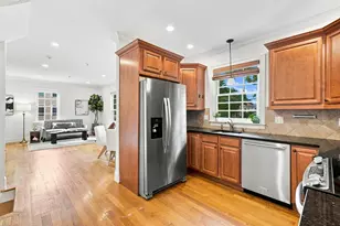 426 Main St, Waltham, MA 02452 - Photo 9