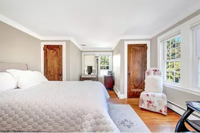 53 Aquavia Rd, Medford, MA 02155 - Photo 17