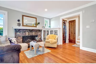 53 Aquavia Rd, Medford, MA 02155 - Photo 5