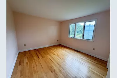 105-107 North Valley Rd, Pelham, MA 01002 - Photo 15
