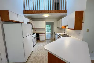 105-107 N Valley Rd, Pelham, MA 01002 - Photo 9