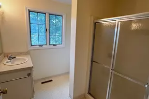 105-107 N Valley Rd, Pelham, MA 01002 - Photo 33