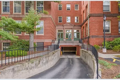 48 Forest St #104, Medford, MA 02155 - Photo 29