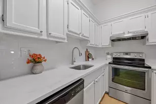 48 Forest St, Medford, MA 02155 - Photo 7
