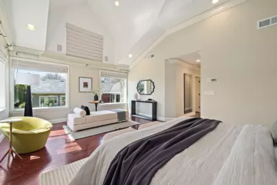 20 Montrose St, Newton, MA 02458 - Photo 15