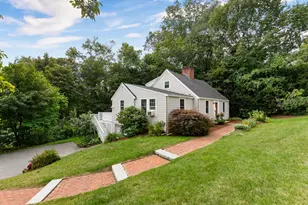 11 Stratham Rd, Lexington, MA 02421 - Photo 3