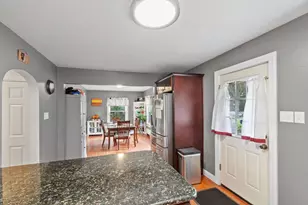 406 Lincoln St, Fitchburg, MA 01420 - Photo 11