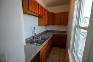 4 Greenwood St, Worcester, MA 01607 - Photo 11