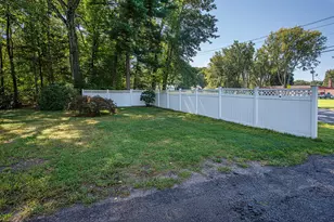 10 Dwight St, Hatfield, MA 01038 - Photo 5