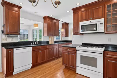 131 Wildwood Avenue, Arlington, MA 02476 - Photo 9