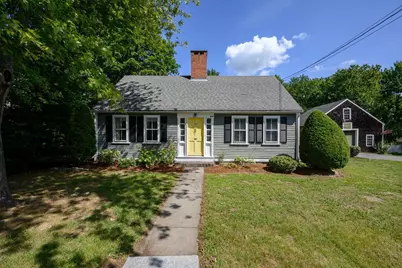 637 Union Street, Rockland, MA 02370 - Photo 1