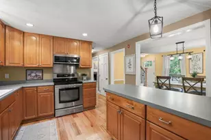 11 Barrett, Bellingham, MA 02019 - Photo 9