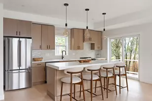 60 Franklin St, Somerville, MA 02145 - Photo 5