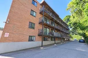 10 Coffey St, Boston, MA 02122 - Photo 17