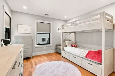11 Locke St, Winchester, MA 01890 - Photo 11