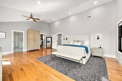 11 Locke St, Winchester, MA 01890 - Photo 9