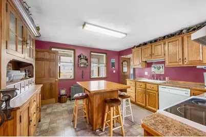 28 Pleasant St, Templeton, MA 01436 - Photo 5