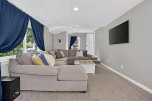 395 Pond St, Weymouth, MA 02190 - Photo 17