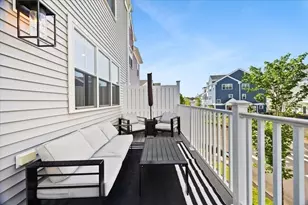 18 Oxbow Rd, Raynham, MA 02767 - Photo 9