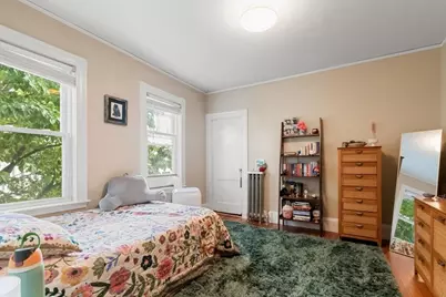 7 Hamilton Rd, Somerville, MA 02144 - Photo 9