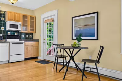 122 W Wyoming Ave #C, Melrose, MA 02176 - Photo 7