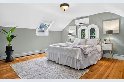 122 W Wyoming Ave #C, Melrose, MA 02176 - Photo 3