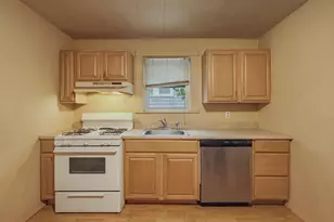 431 Broadway, Lynn, MA 01904 - Photo 11
