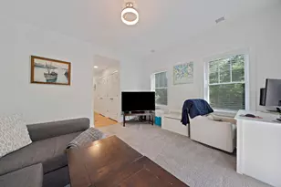 43 Plymouth St, Canton, MA 02021 - Photo 9