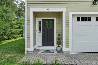 43 Plymouth St #43, Canton, MA 02021 - Photo 3