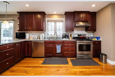 28. Woodlawn Ave, Billerica, MA 01821 - Photo 9