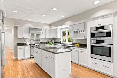 10 Hawk Ridge Rd, Andover, MA 01810 - Photo 5