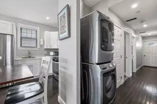 18 Albion St, Boston, MA 02119 - Photo 15