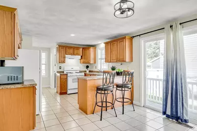5 Wright Street #B, Lowell, MA 01854 - Photo 9