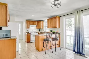 5 Wright St, Lowell, MA 01854 - Photo 9