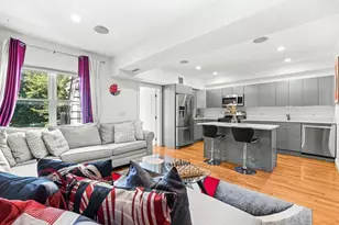 305 Sumner St, Boston, MA 02128 - Photo 15