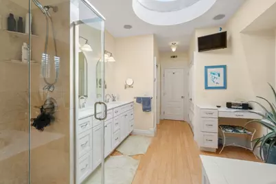 295 Bunker Hill St #2, Boston, MA 02129 - Photo 25