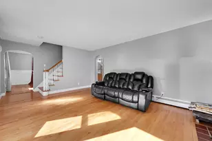 29 Carroll St, Auburn, MA 01501 - Photo 11