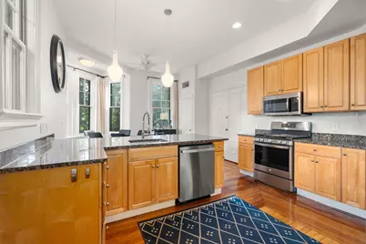 105 Pleasant St #2, Arlington, MA 02476 - Photo 3