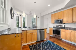 105 Pleasant St, Arlington, MA 02476 - Photo 3