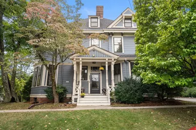105 Pleasant St #2, Arlington, MA 02476 - Photo 1