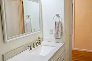 27 South St, South Hadley, MA 01075 - Photo 21
