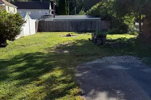 27 South St, South Hadley, MA 01075 - Photo 25