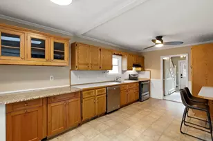 223 Linwood St, Lynn, MA 01905 - Photo 11