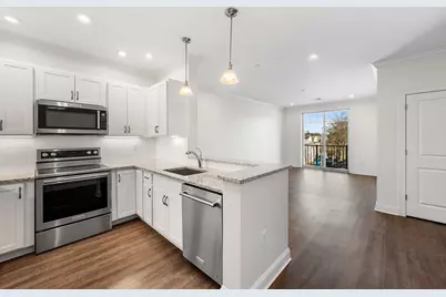 69 Foundry St #310, Wakefield, MA 01880 - Photo 3