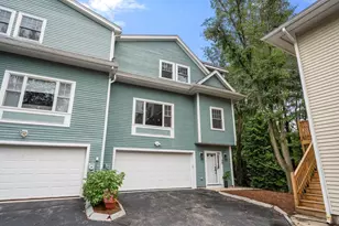 79 Beecher Pl, Newton, MA 02459 - Photo 3